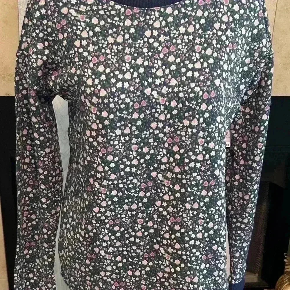 LC Lauren Conrad Floral Sweatshirt. Size Small. NWT. Navy Blue with pink flowers